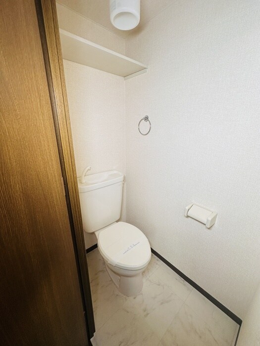 物件内観写真15　(トイレ)