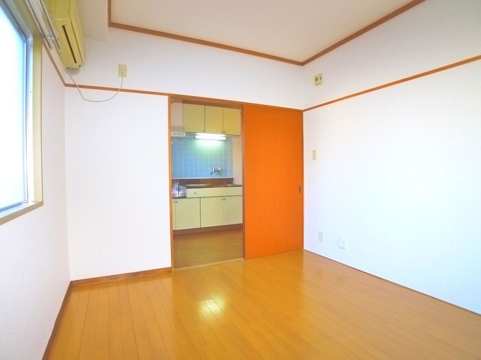 物件内観写真13　(居室)