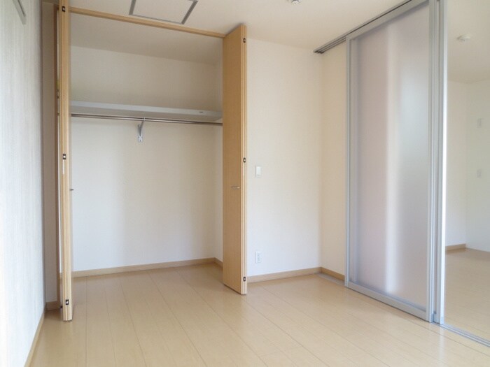 物件内観写真11　(収納)