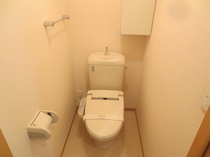 物件内観写真16　(トイレ)