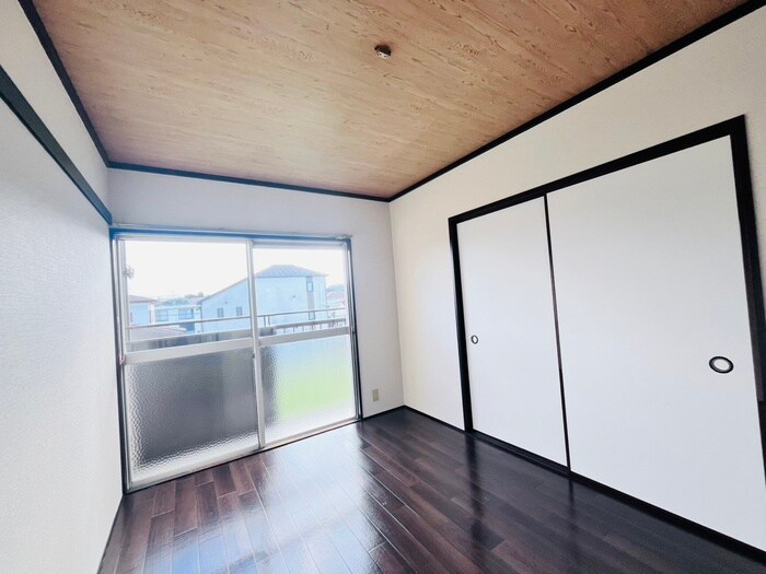 物件内観写真8　(居室)