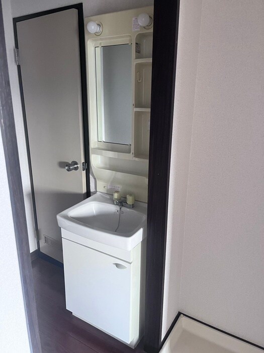 物件内観写真16　(洗面)