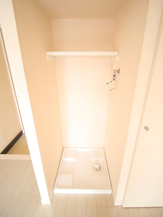 物件内観写真21　(洗濯機置場)