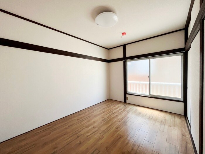 物件内観写真8　(居室)