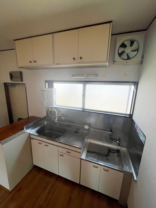 フォレスト牛浜のキッチン