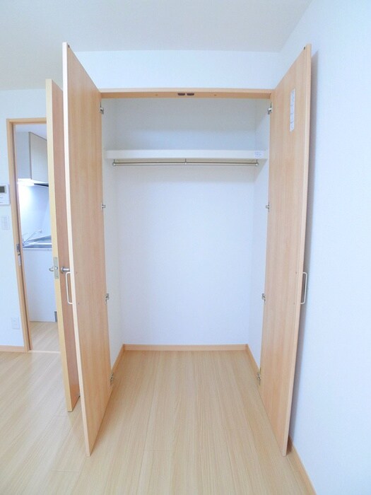 物件内観写真10　(収納)