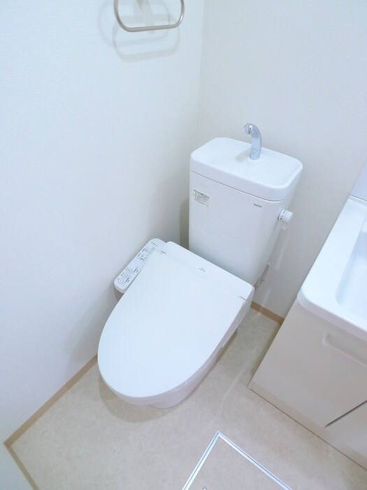 物件内観写真16　(トイレ)