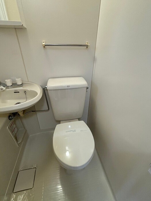 物件内観写真12　(トイレ)