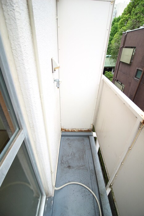 物件内観写真15　(洗濯機置場)