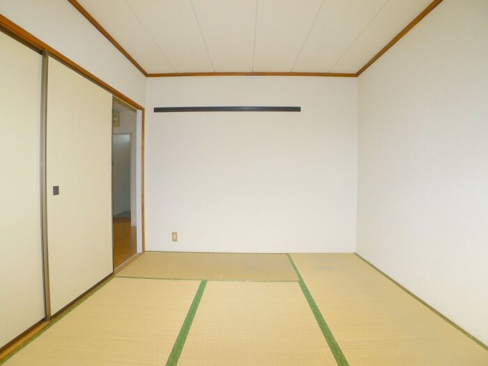 物件内観写真12　(居室)