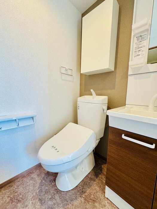 物件内観写真15　(トイレ)