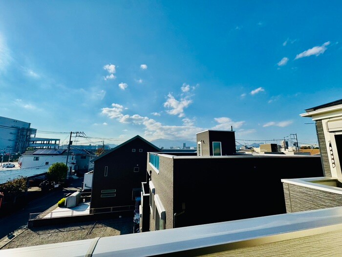 物件内観写真18　(室内からの展望)