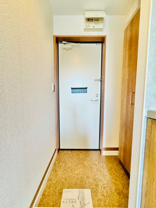 物件内観写真19　(玄関)