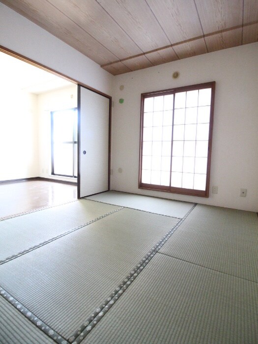 物件内観写真18　(居室)