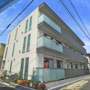 ベルナール西新井外観写真