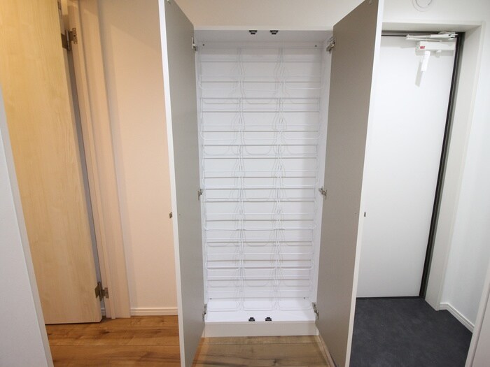 物件内観写真15　(靴箱)