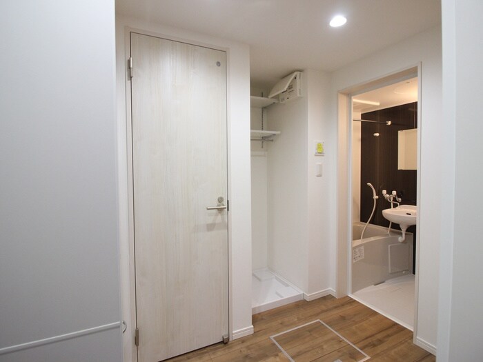 物件内観写真22　(廊下)