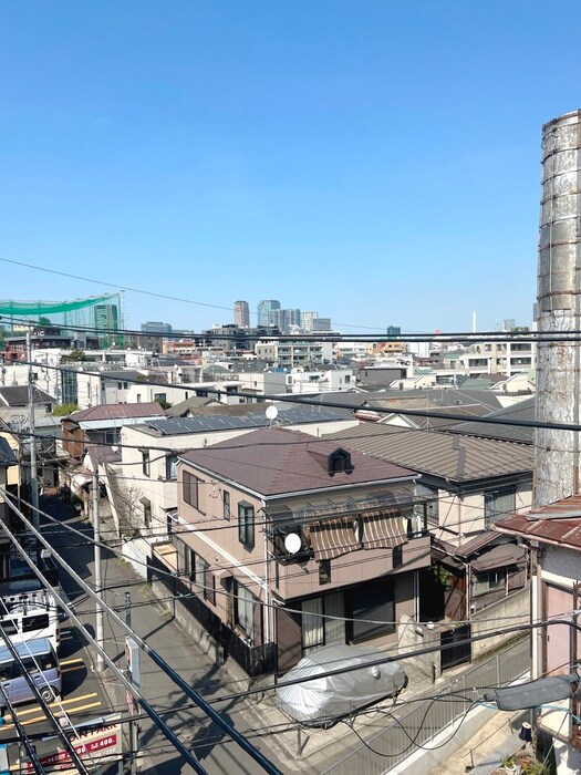 物件内観写真8　(室内からの展望)