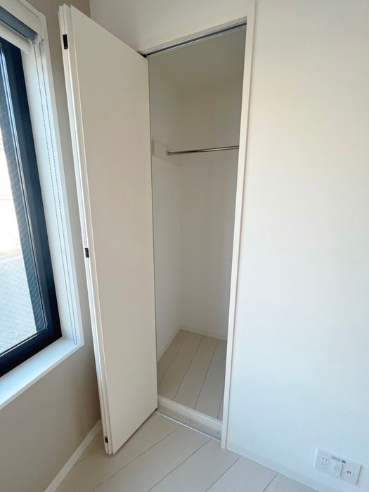 物件内観写真11　(収納)