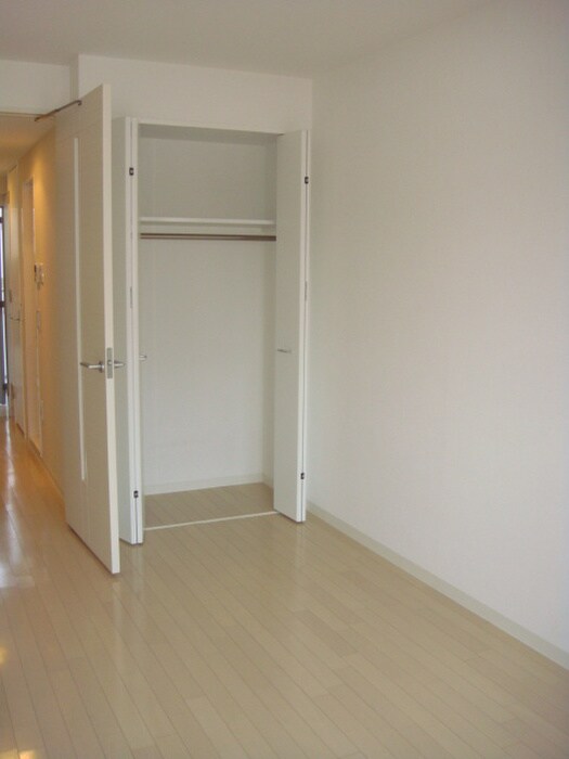 物件内観写真6　(収納)