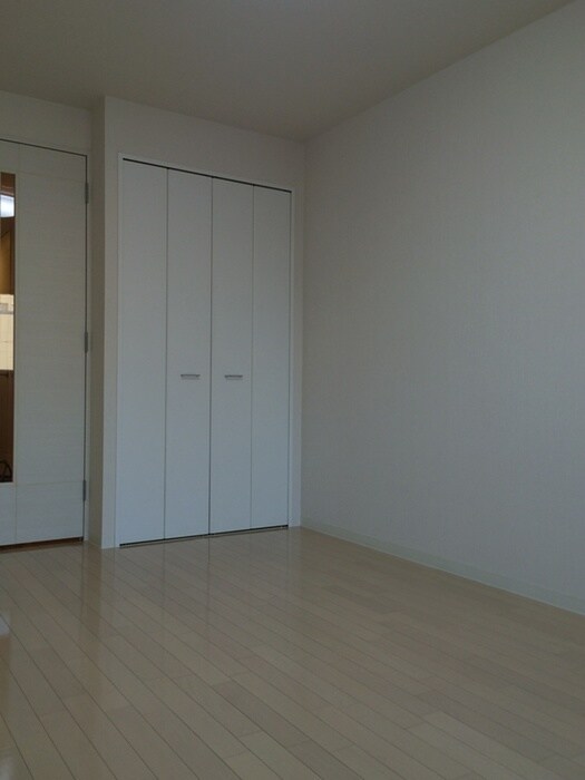 物件内観写真12　(室内からの展望)