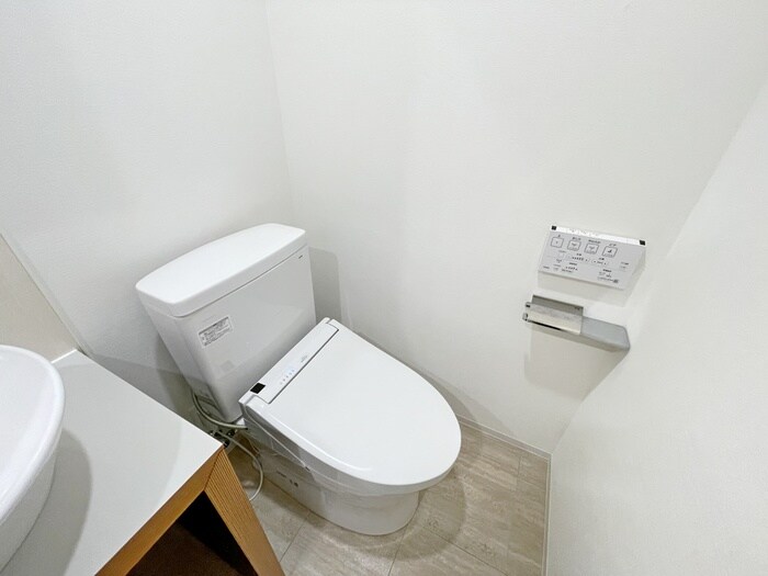 物件内観写真14　(トイレ)