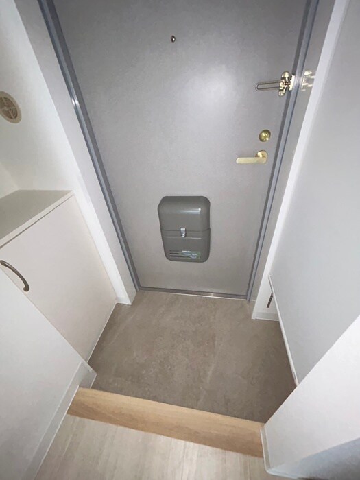 物件内観写真15　(玄関)