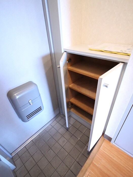 物件内観写真17　(靴箱)