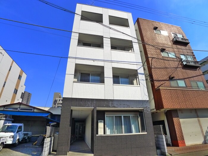 PARK HILLS SHINJYUKUの物件外観写真