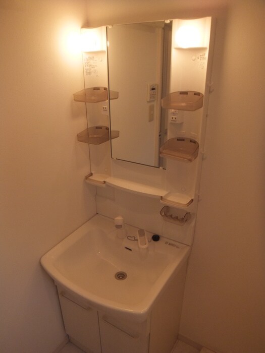 物件内観写真8　(洗面)