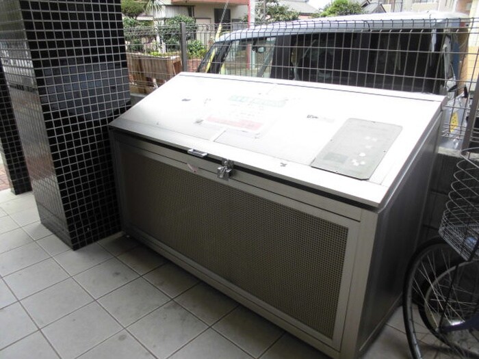 物件外観写真4　(建物設備)