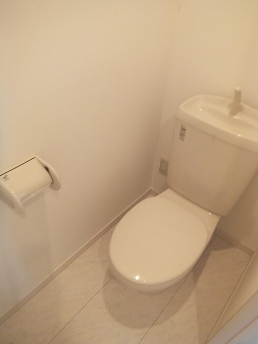 物件内観写真12　(トイレ)