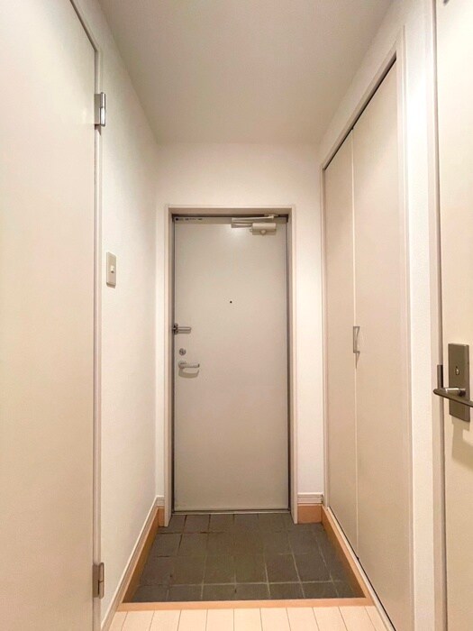 物件内観写真19　(玄関)