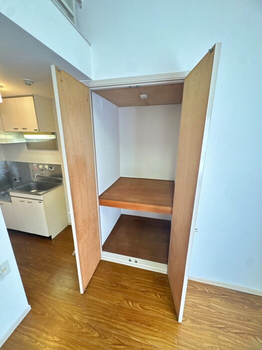 物件内観写真16　(収納)