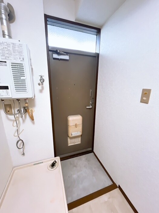 プラム府中の玄関