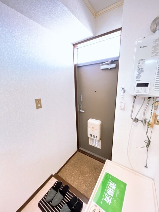 プラム府中の玄関