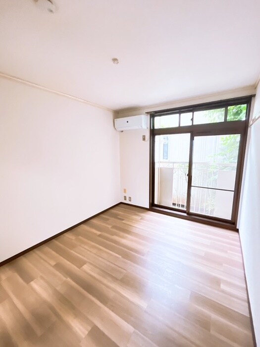 プラム府中の居室