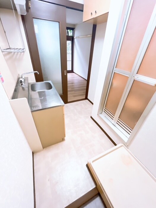 プラム府中の廊下