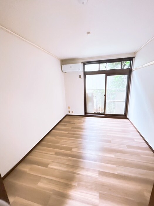 プラム府中の居室