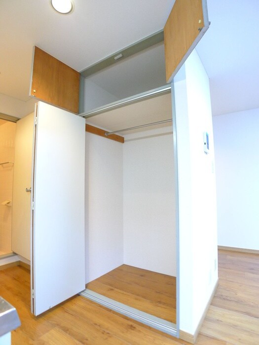 物件内観写真14　(収納)