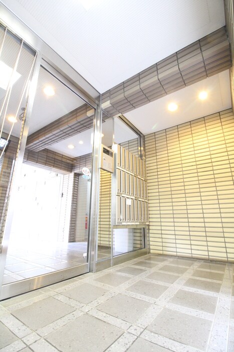 ドルフ　ケンマ－トの建物設備