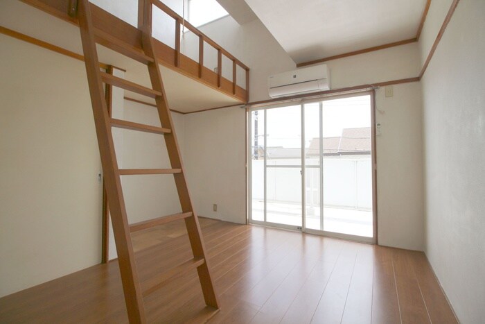 物件内観写真9　(居室)