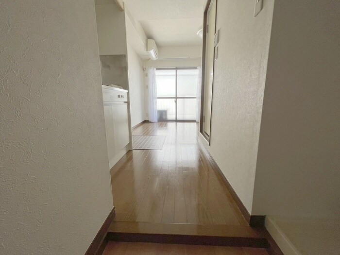 物件内観写真22　(廊下)