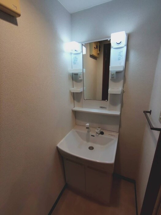 物件内観写真11　(洗面)