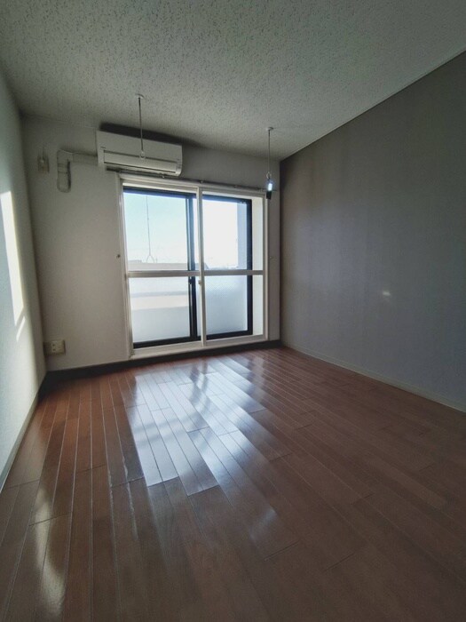 物件内観写真13　(居室)