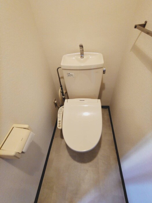 物件内観写真17　(トイレ)