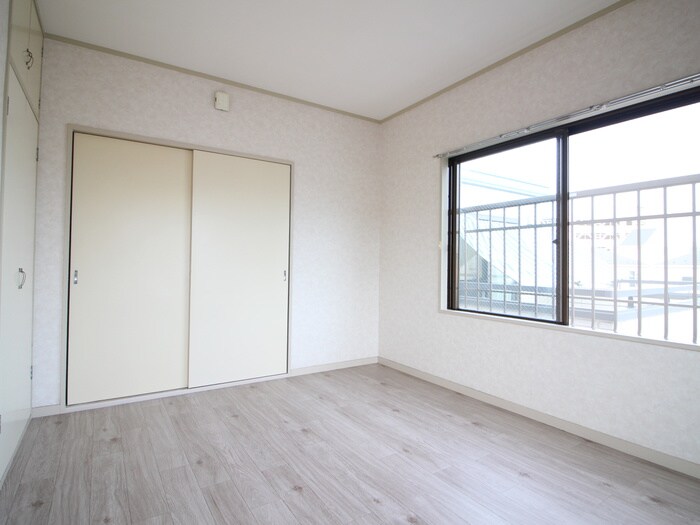 物件内観写真8　(居室)