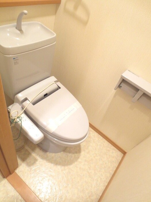 物件内観写真12　(トイレ)