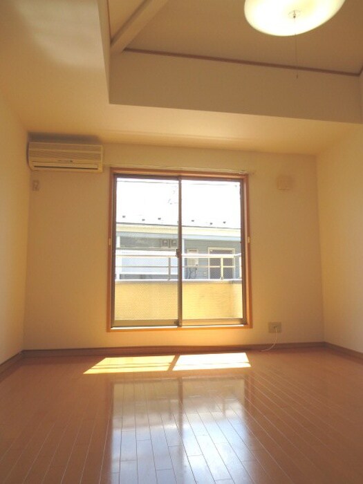 物件内観写真13　(居室)