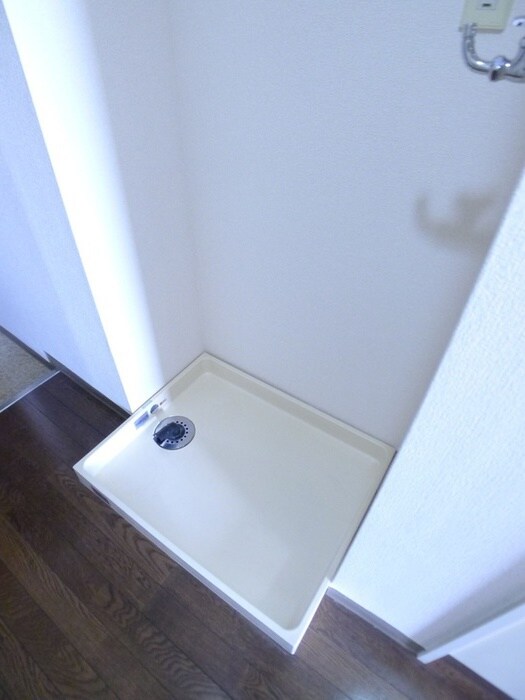 物件内観写真17　(洗濯機置場)